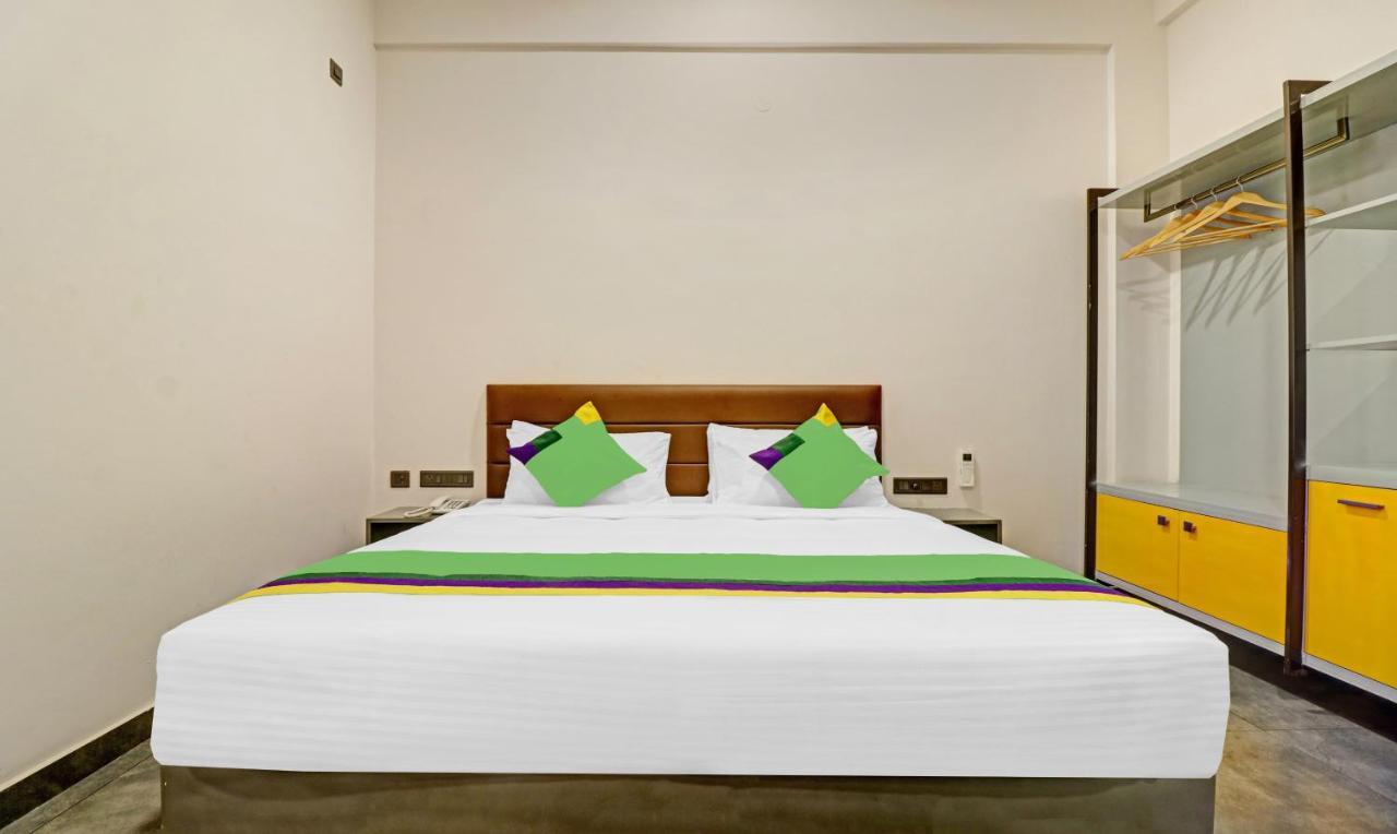 Kochi Treebo Grand Vistara Airport Suites מראה חיצוני תמונה