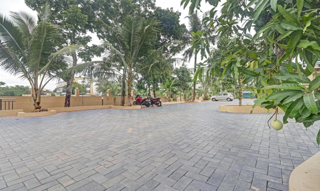 Kochi Treebo Grand Vistara Airport Suites מראה חיצוני תמונה