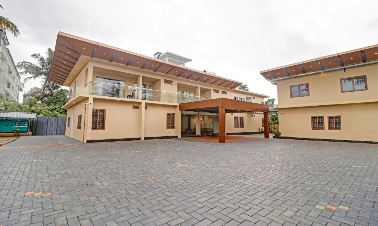Kochi Treebo Grand Vistara Airport Suites מראה חיצוני תמונה